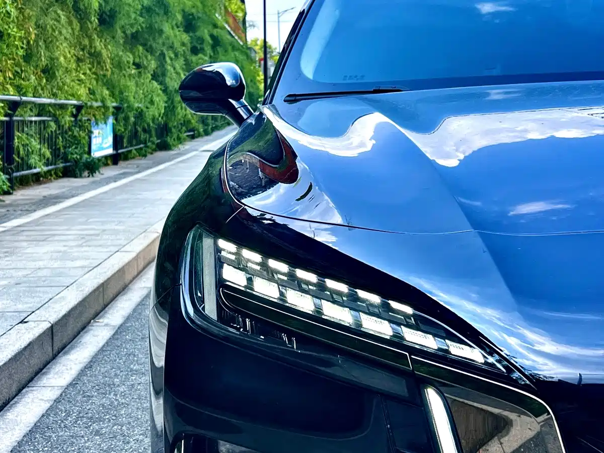 Hongqi H6 2026 2025 Model 2.0T Fashion Edition