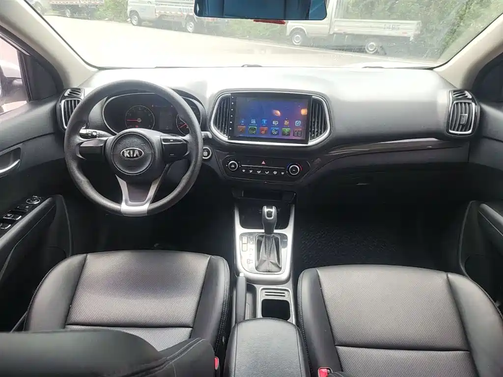 Kia KX3 Smart Run 2015 1.6L Automatic 2WD DLX фото 10