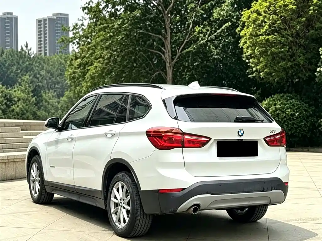 BMW X1 2018 sDrive18Li Fashion Model фото 9