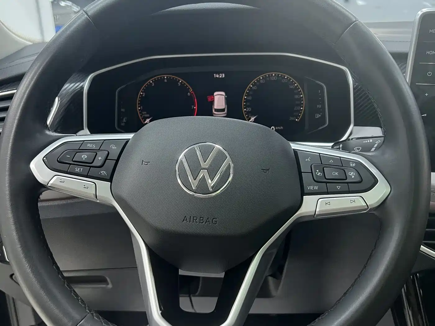 Volkswagen Tayron 2023 280TSI 2WD Luxury Plus Advanced Edition фото 14