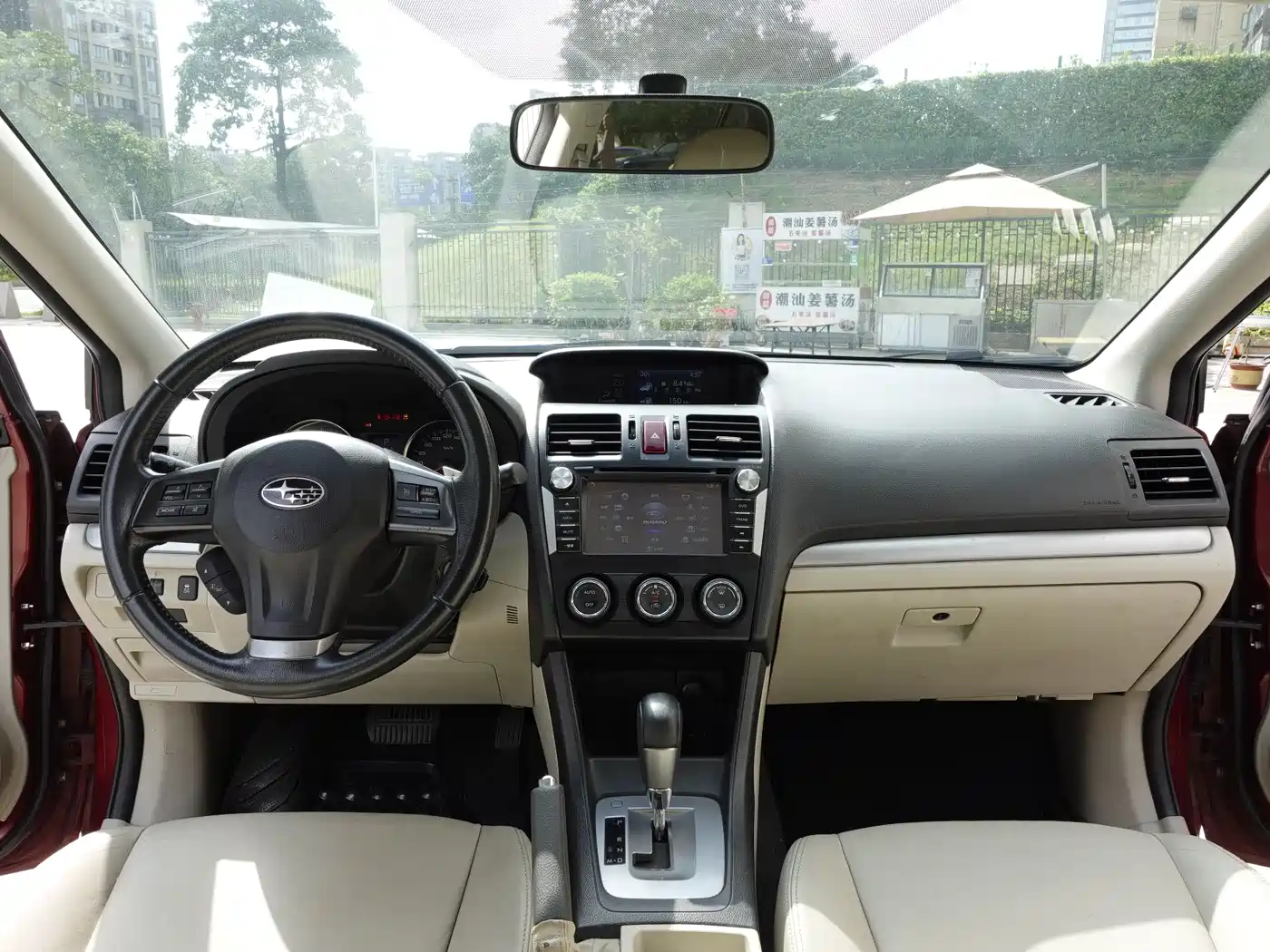 Subaru XV 2012 2.0i Elite Edition фото 9