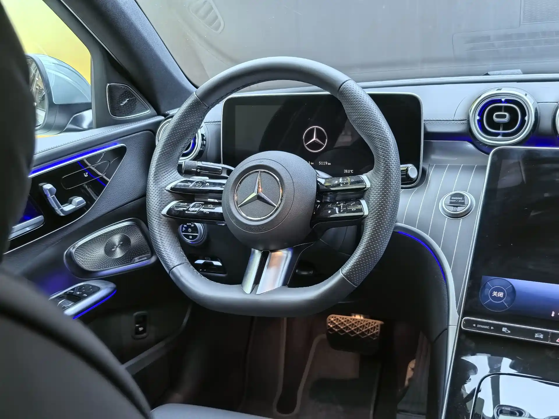 Фото 14 - Mercedes-Benz C-Class
