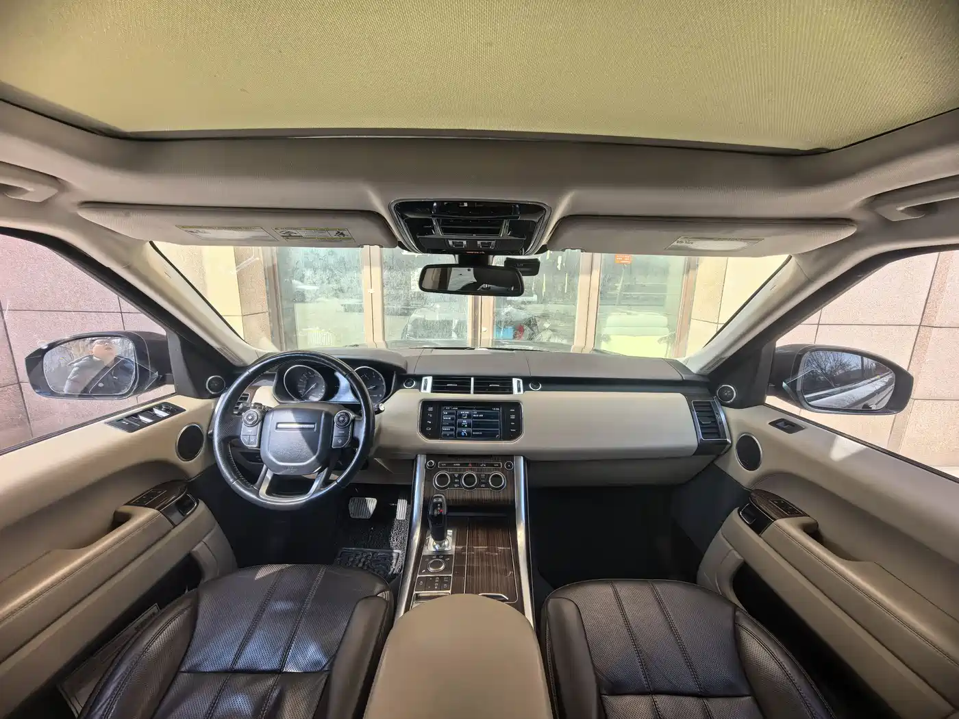 Land Rover Range Rover Sport фото 10
