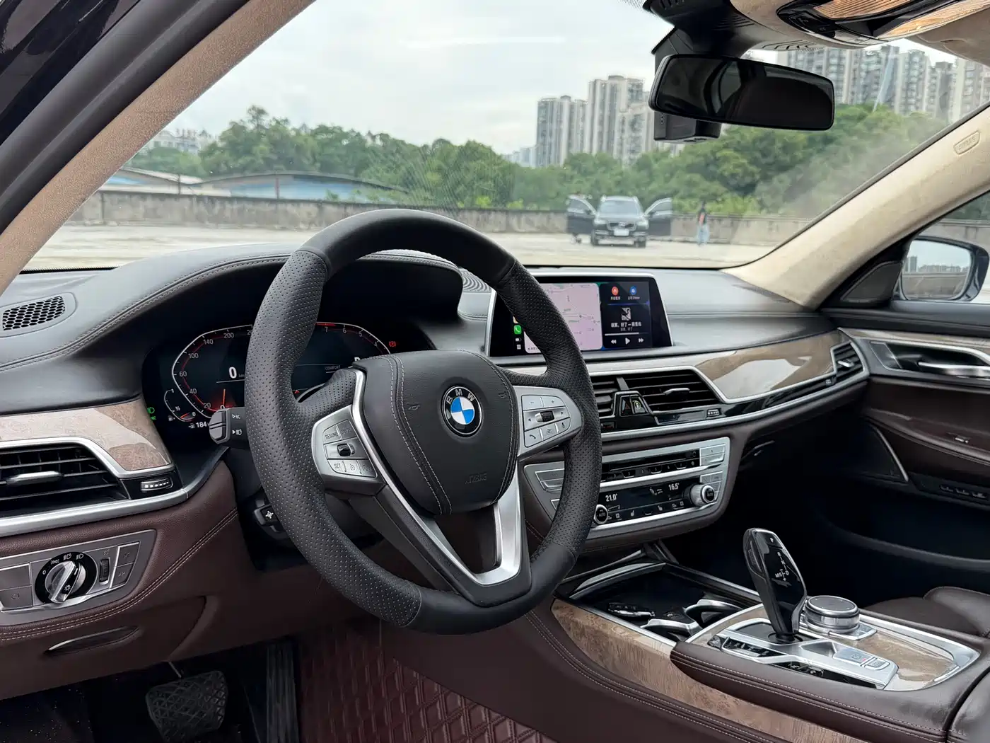 BMW 7 Series 2019 740Li Leading Luxury Package фото 10