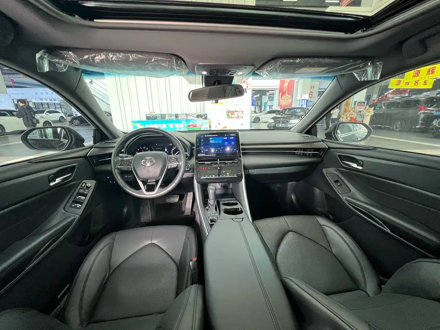 Toyota Avalon 2023 2.5L Luxury Edition фото 5