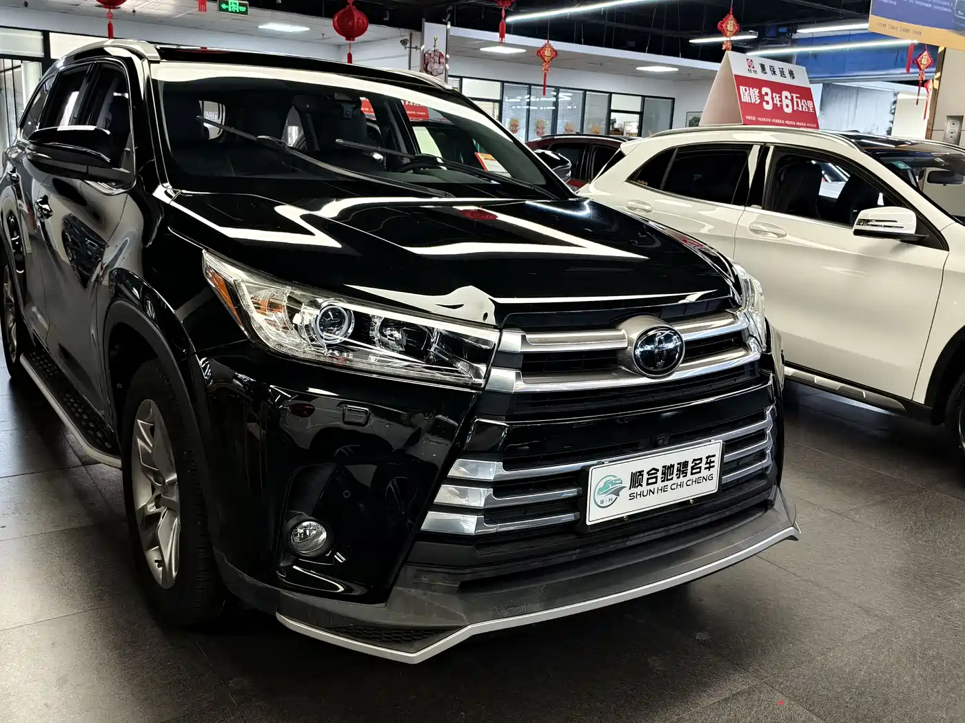 Toyota Highlander 2018 2.0T 4WD Ultimate 7-seater (China V) фото 2