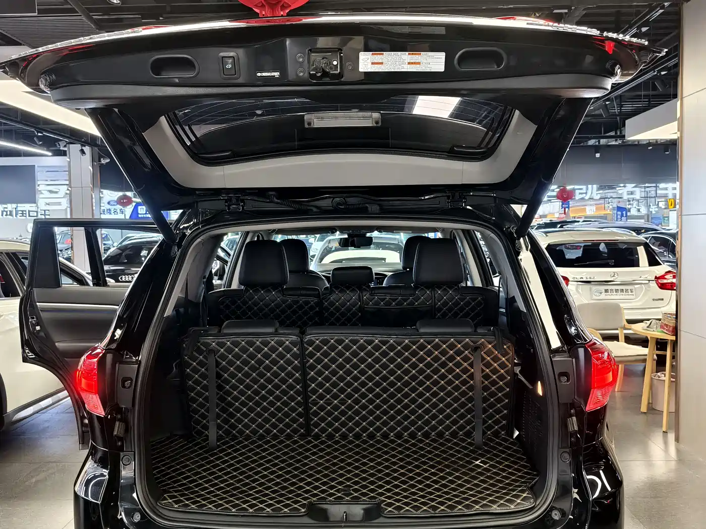 Toyota Highlander 2018 2.0T 4WD Ultimate 7-seater (China V) фото 12