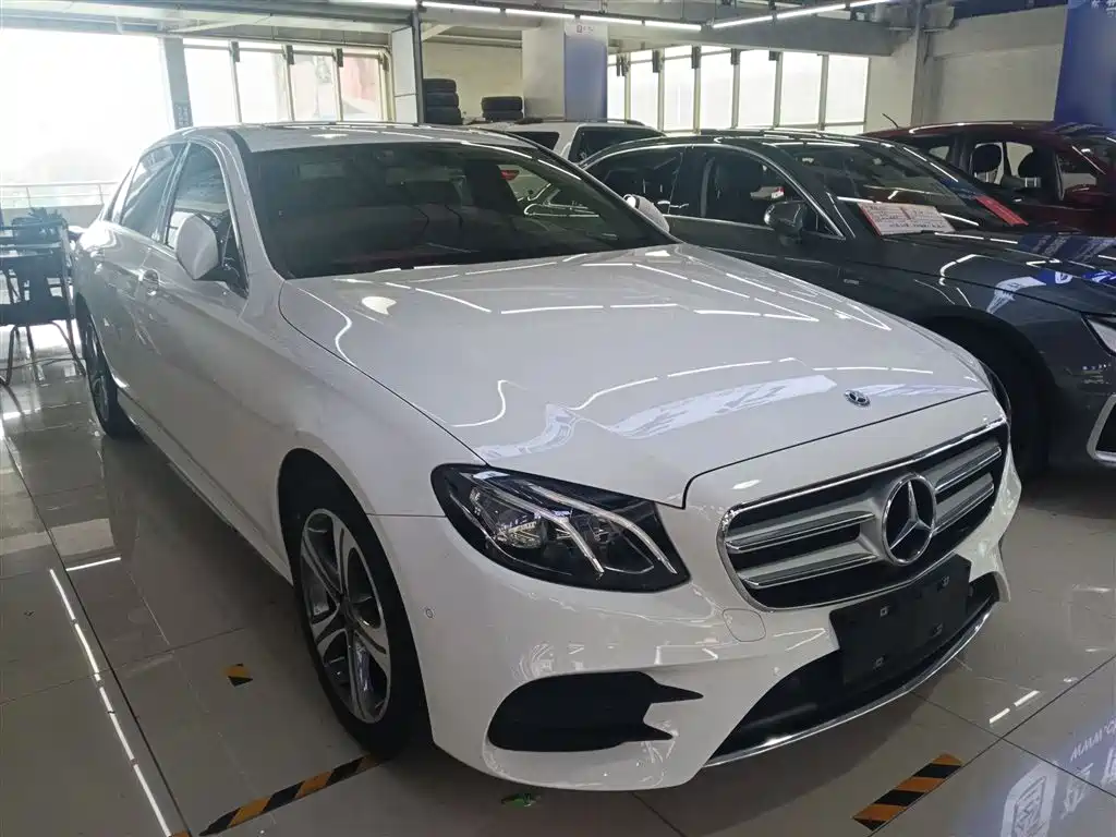 Mercedes-Benz E-Class 2016 E 200 L Sport Type фото 22
