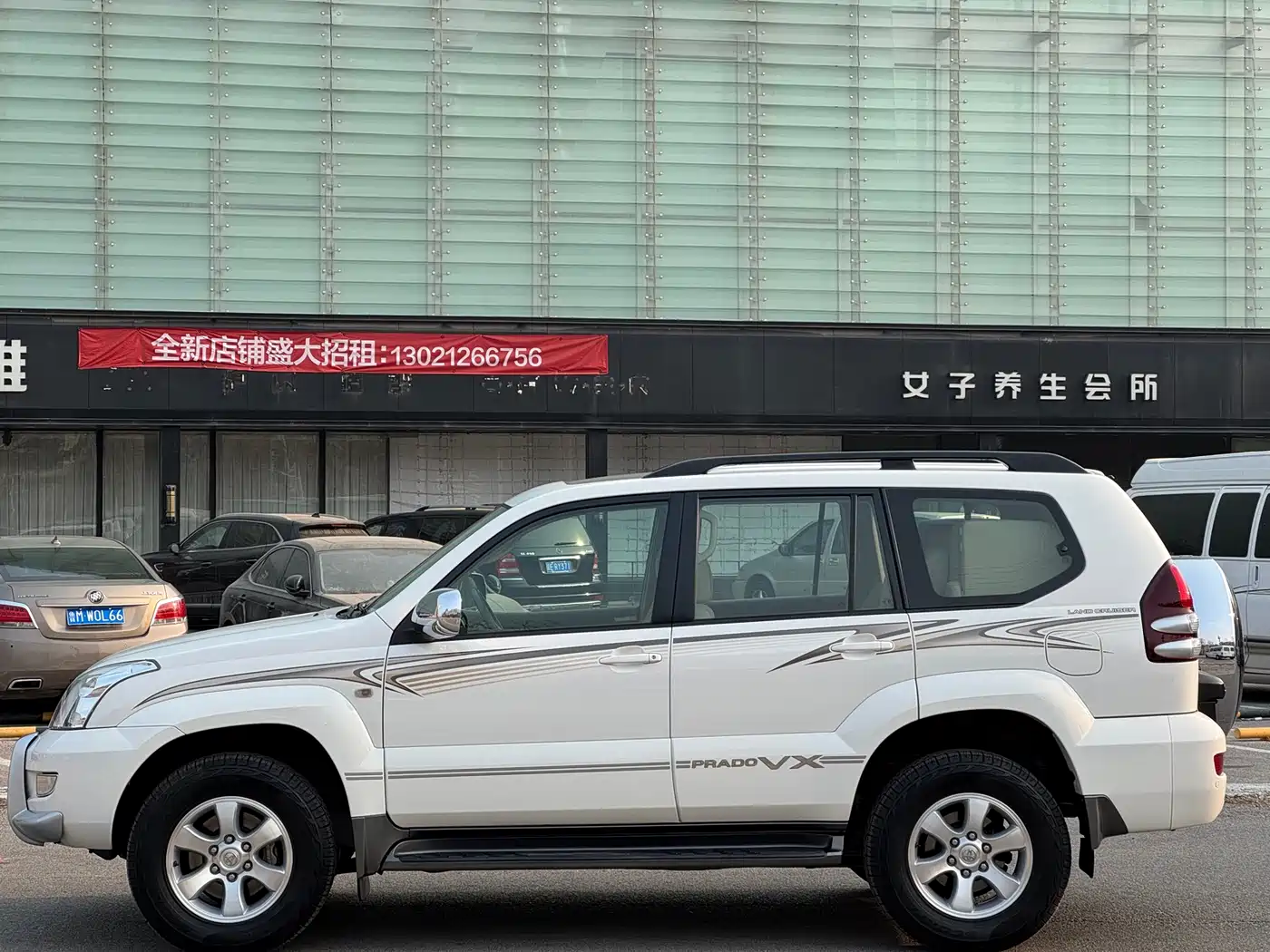 Toyota Prado 2006 4.0L Automatic VX NAVI Edition фото 3
