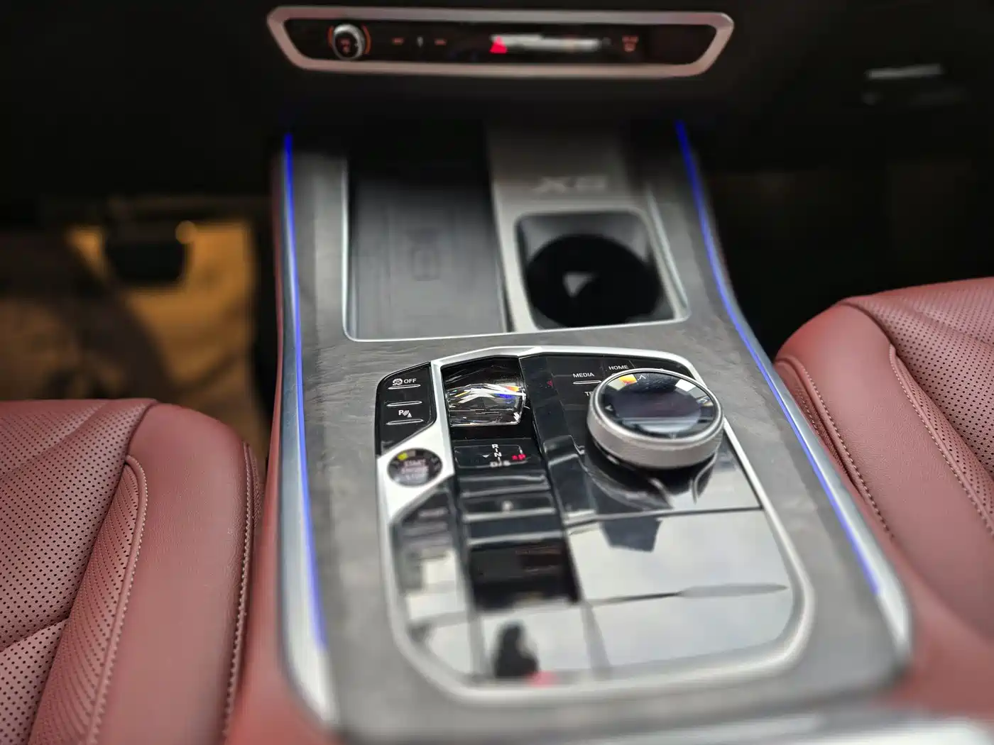 BMW X5 2023 xDrive 30Li Premium M Sport Black Night Package фото 8