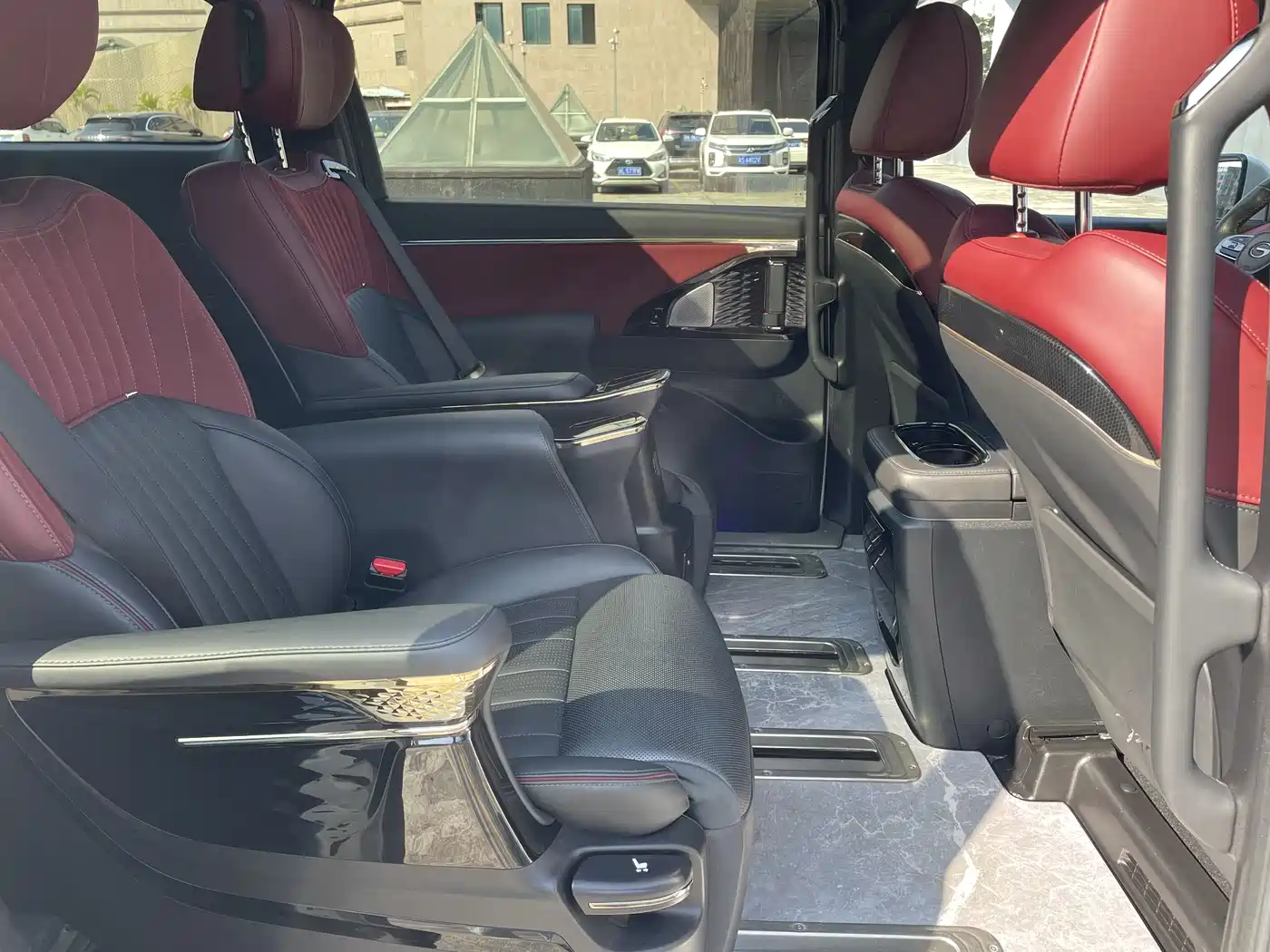 GAC Trumpchi Trumpchi M8 2023 Model Master Series Hybrid Ultimate Edition фото 8