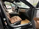 صورة 15 - Volvo S90