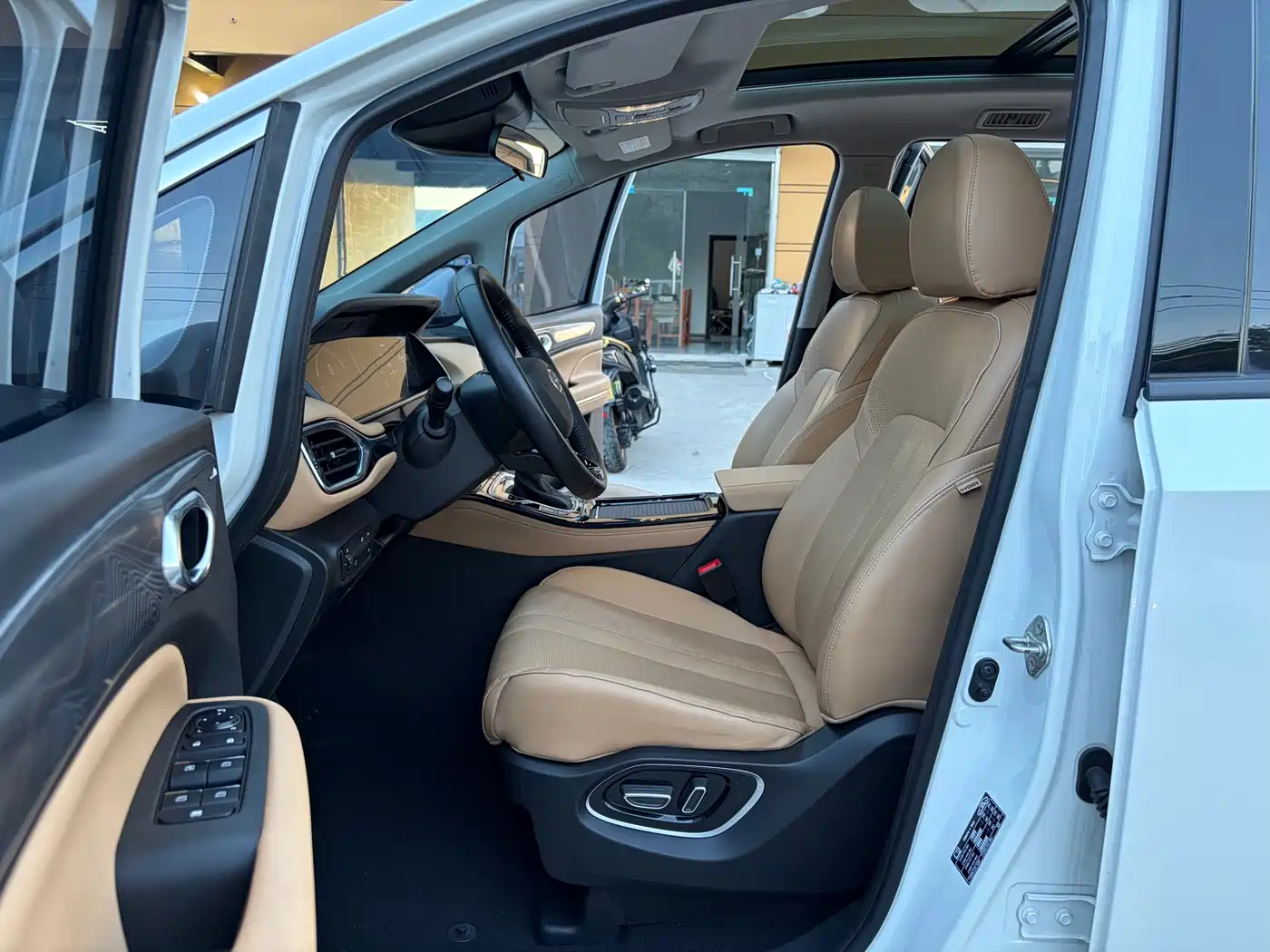 GAC TRUMPCHI TRUMPCHI M6