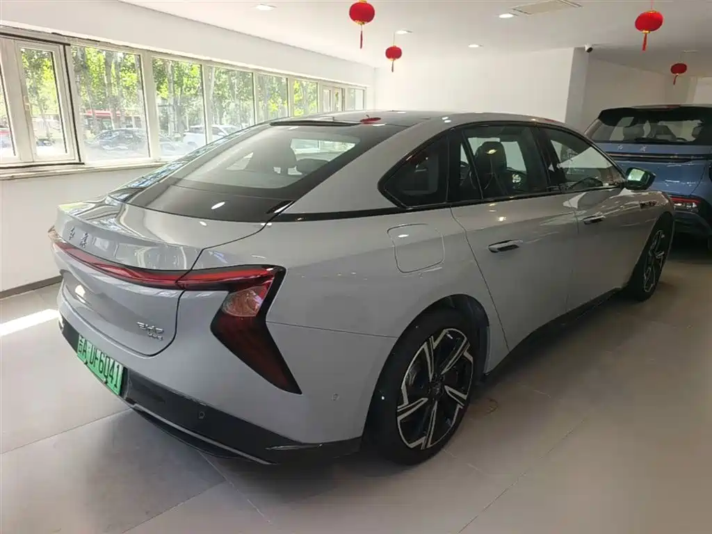 Hongqi EH7 2024 Model 760 Pro+ AWD фото 5