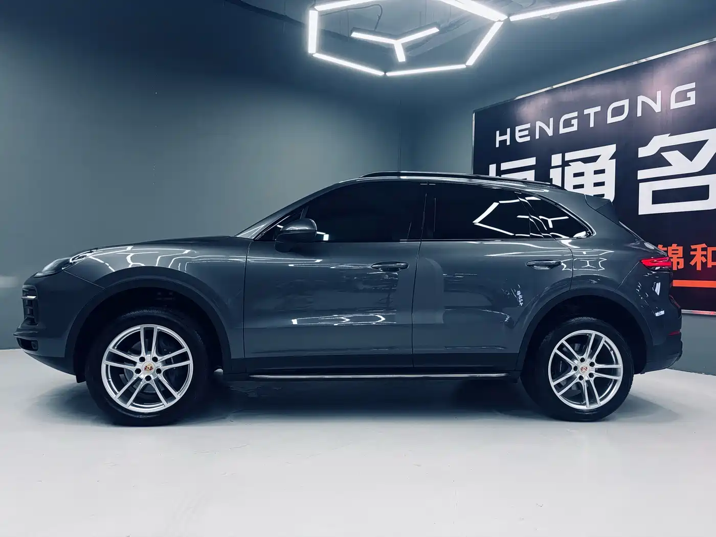 Porsche Cayenne 2019 Cayenne 3.0T фото 2