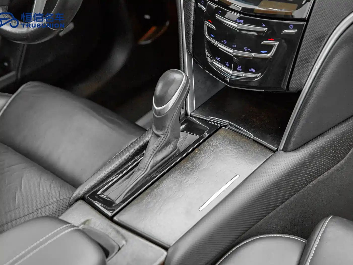 Cadillac XTS 2018 28T Elite фото 18