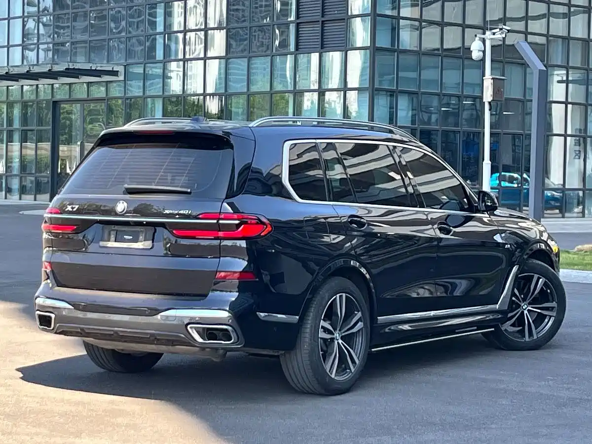 BMW X7 2023 xDrive40i Exclusive M Sport Package фото 5