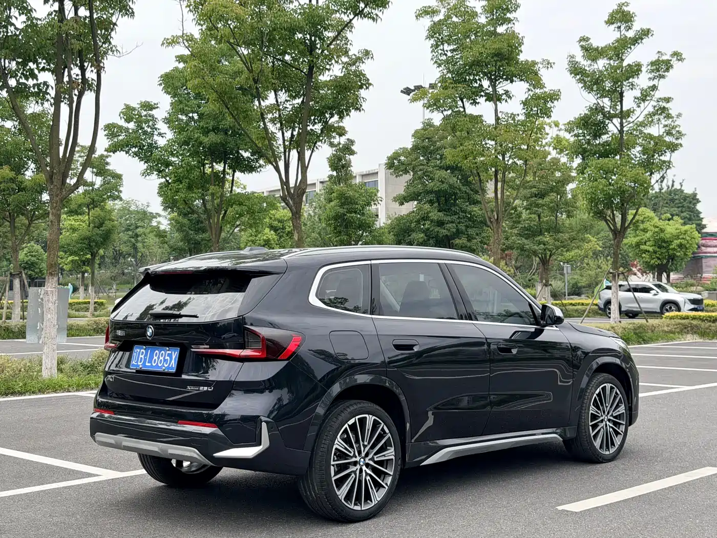 BMW X1 2023 xDrive25Li X Design Package фото 6