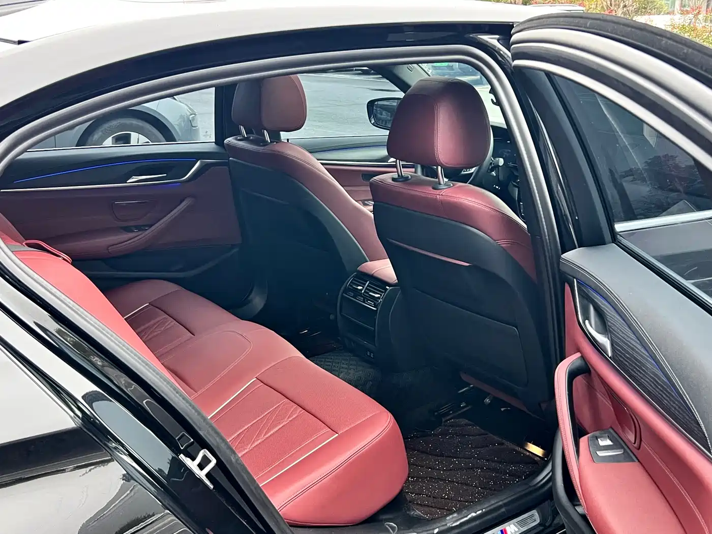 BMW 5 Series 2022 530Li Leading M Sport Package фото 11