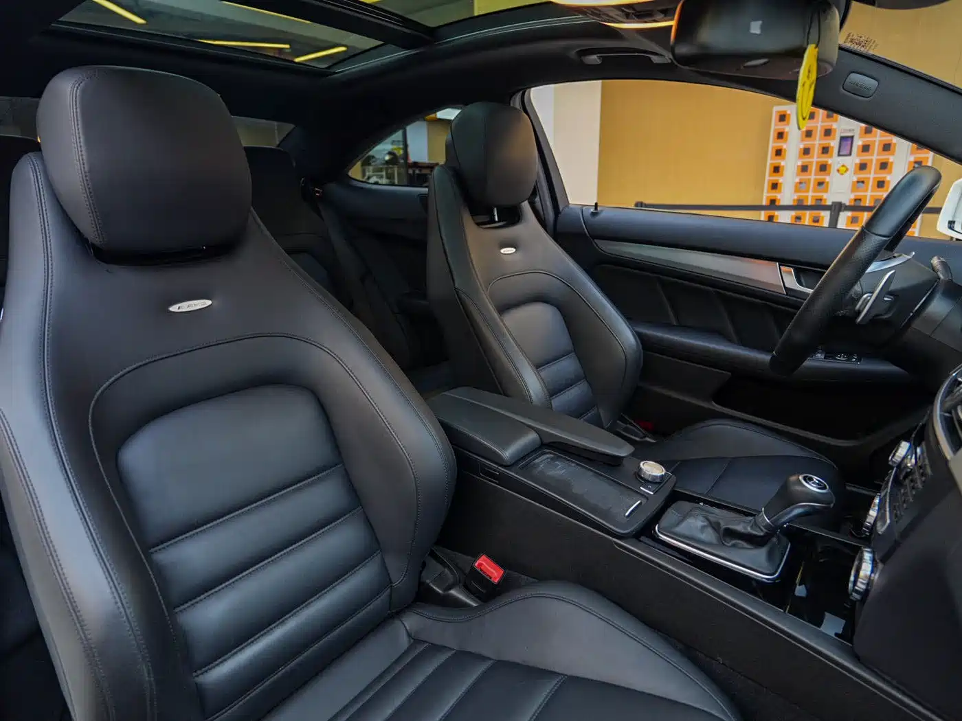 Mercedes-Benz C-Class AMG 2012 AMG C 63 Coupe Dynamic фото 13