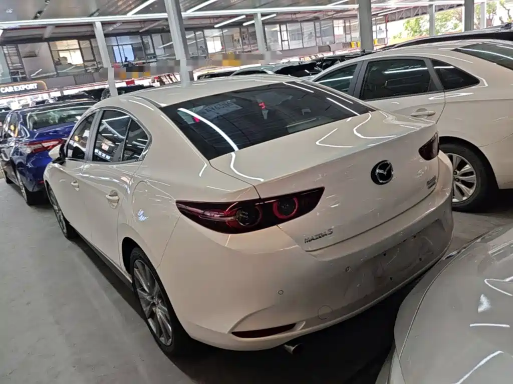 Mazda Mazda3 Axela 2025 2023 2.0L Auto Zhiyao