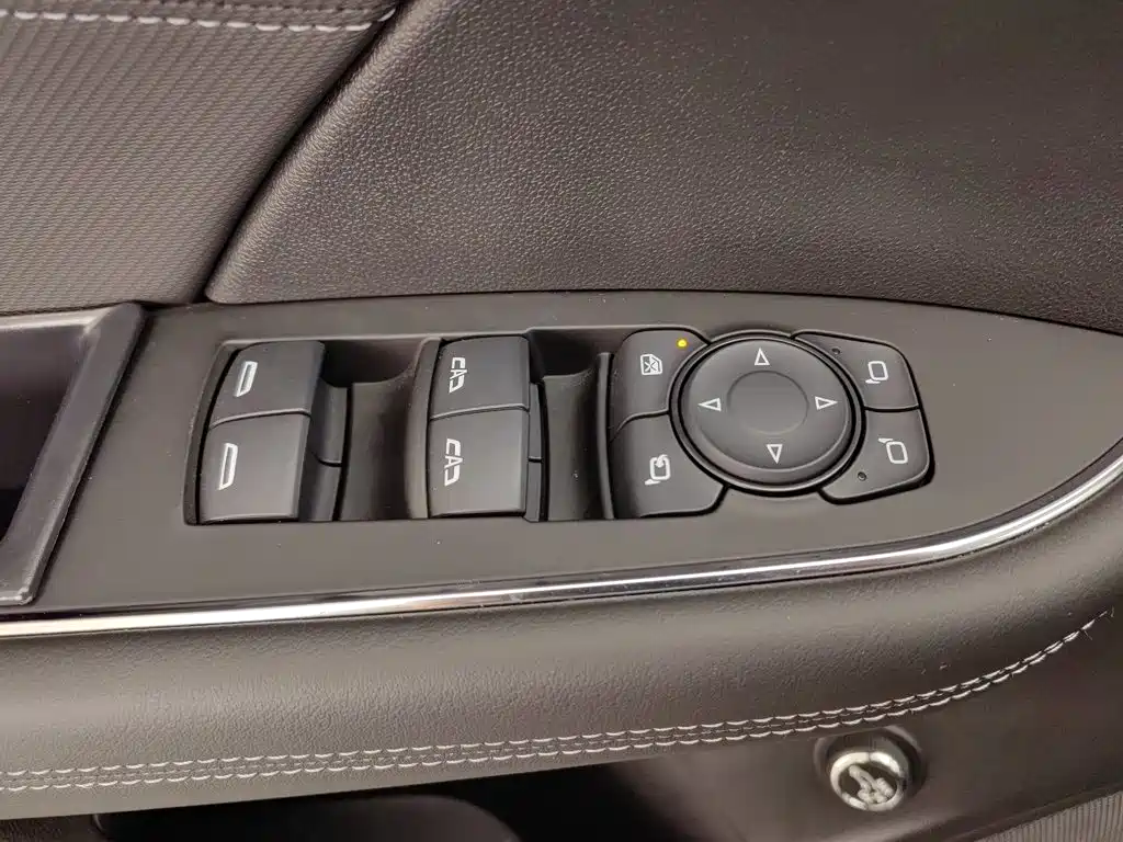 Buick Envision Plus 2025 2025 Enclave Plus 28T 2WD Platinum Edition