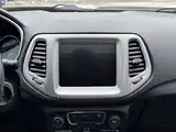 Фото 17 - Jeep Compass