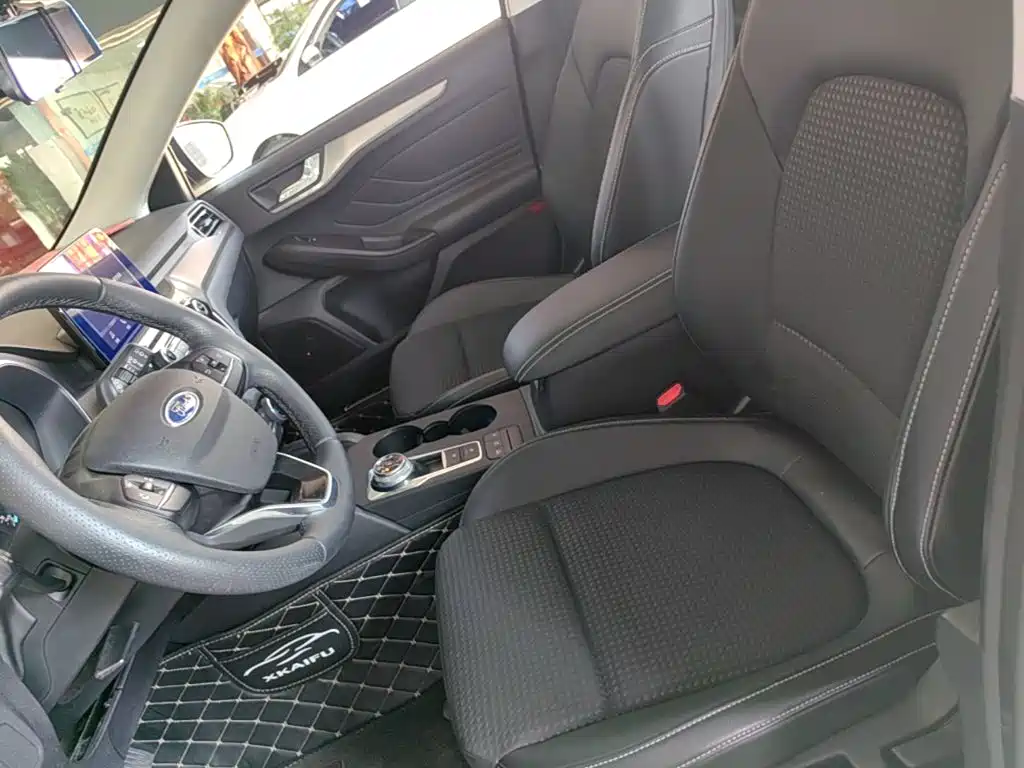 Ford Focus 2020 2020 Hatchback EcoBoost 180 Auto Trend Edition