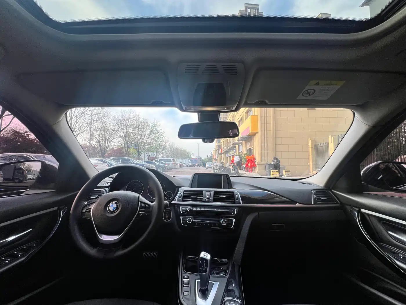 BMW 3 Series 2017 320Li Fashion фото 17