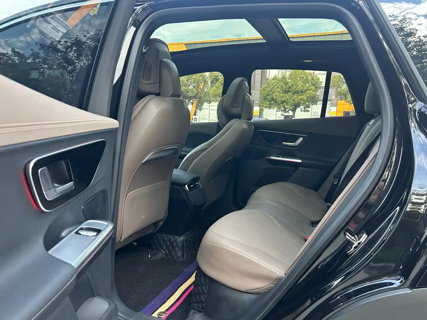 Mercedes-Benz EQE SUV 2024 500 4MATIC Pioneer Edition фото 12