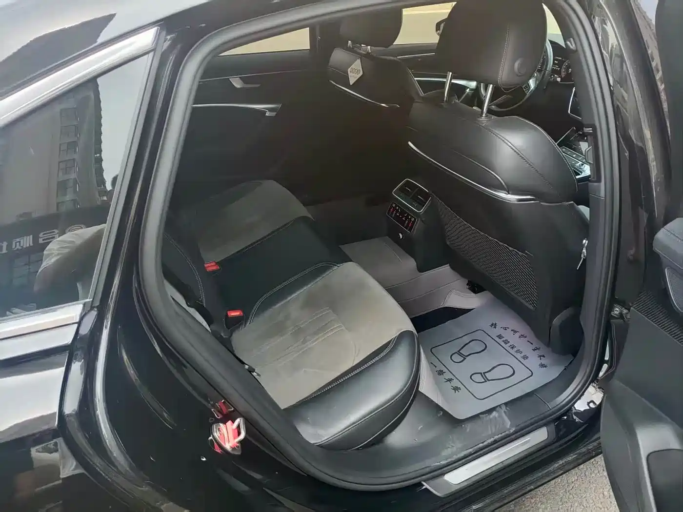 Photo 12 - Audi A6L