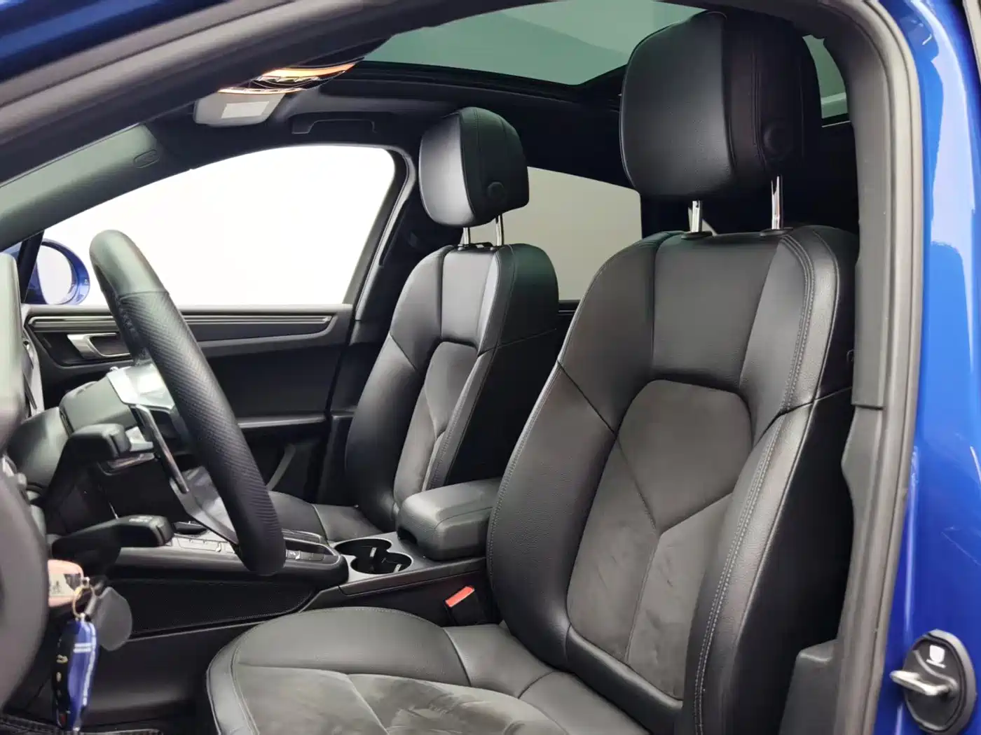 Porsche Macan фото 9