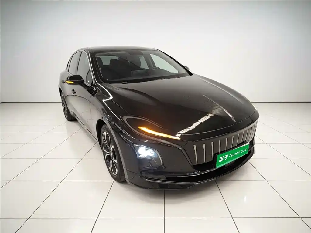 Hongqi E-QM5 2021 Ride-hailing Charging Basic Edition 5-seater фото 4