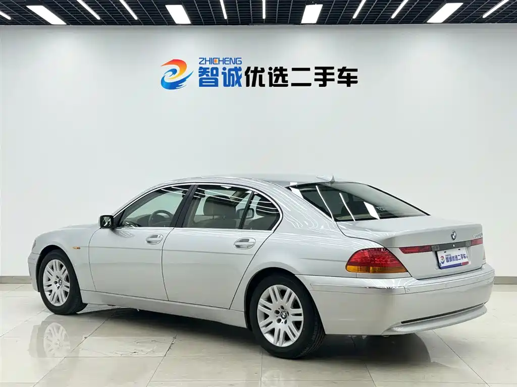 BMW 7 Series 2005 Model 730Li фото 23