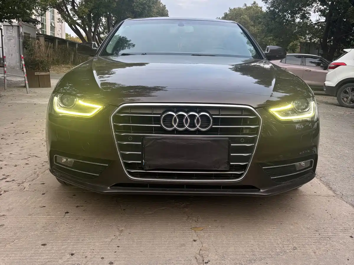 Audi A4L 2016 35 TFSI Collector's Edition Automatic Standard