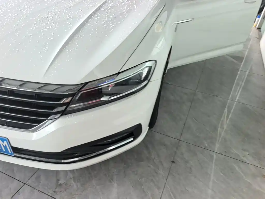 Фото 24 - Volkswagen Lavida
