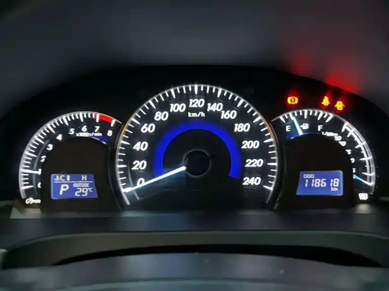 Photo 14 - Toyota Camry