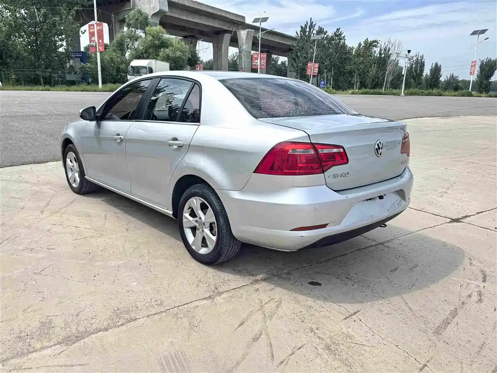 Volkswagen Bora 2013 2013 1.6L Automatic Comfort Model