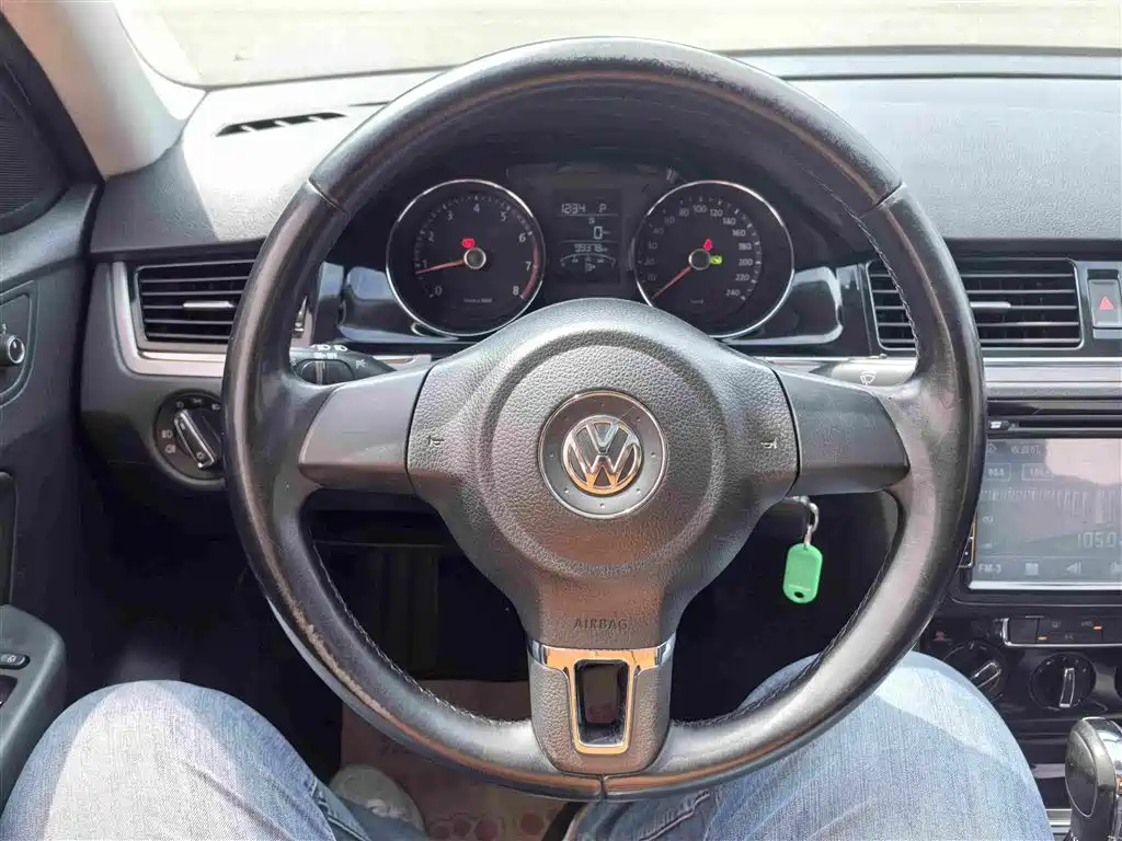 Volkswagen Bora 2013 2013 1.6L Automatic Comfort Model