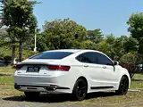 Фото 26 - Geely Borui