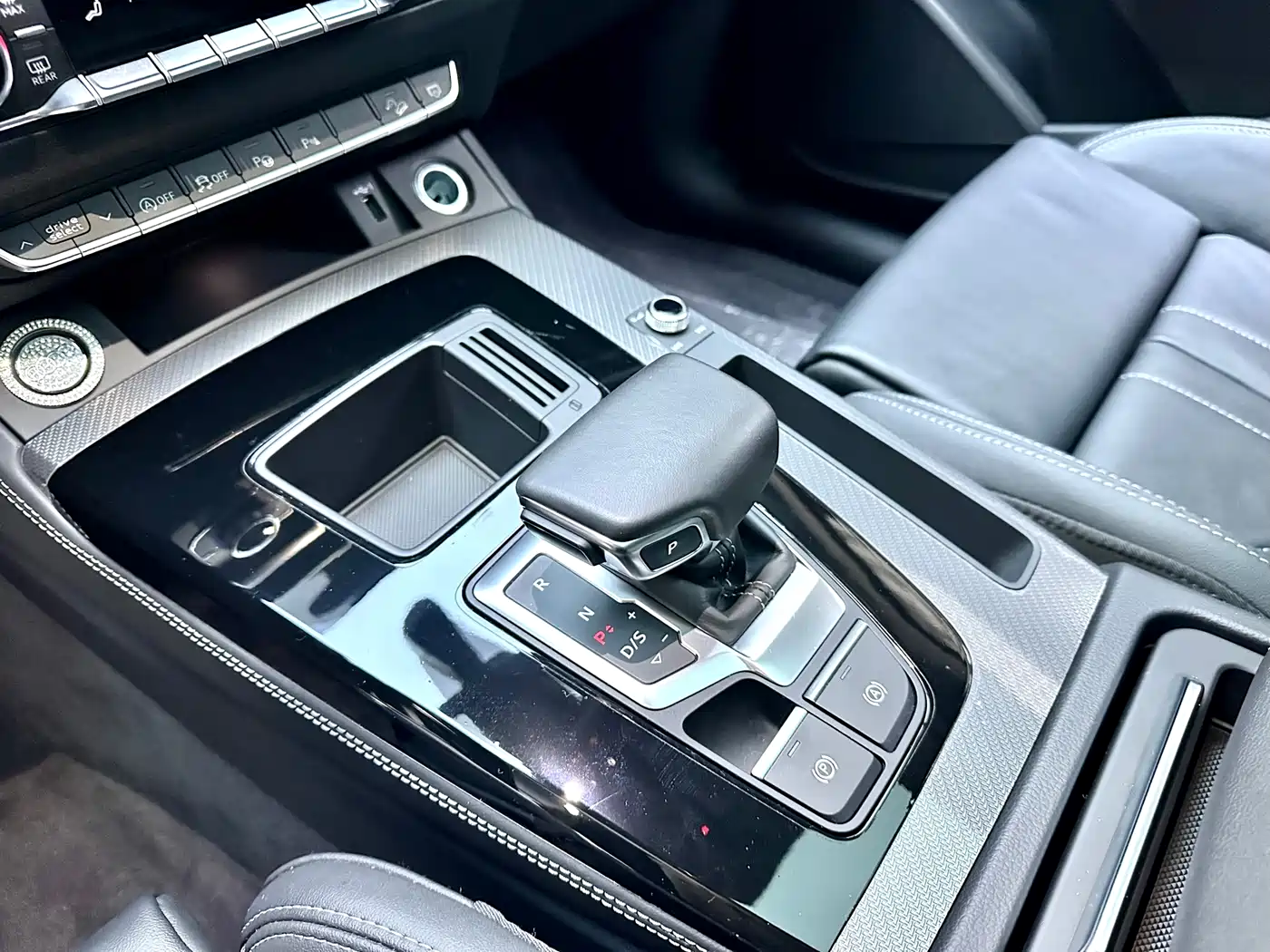 Audi Q5L 2022 40T Luxury Dynamic фото 18