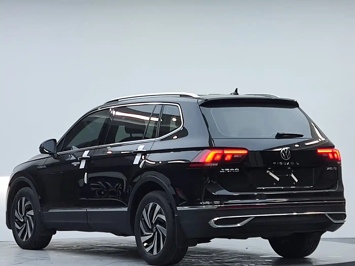 Volkswagen Tiguan L 2023 280TSI 2WD Trend Limited Edition фото 5