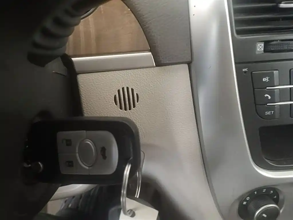 Buick Excelle 2015 1.5L Automatic Classic фото 15