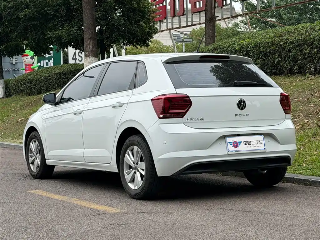 Volkswagen Polo 2023 Facelift Plus 1.5L Auto Joyful Living Edition фото 4