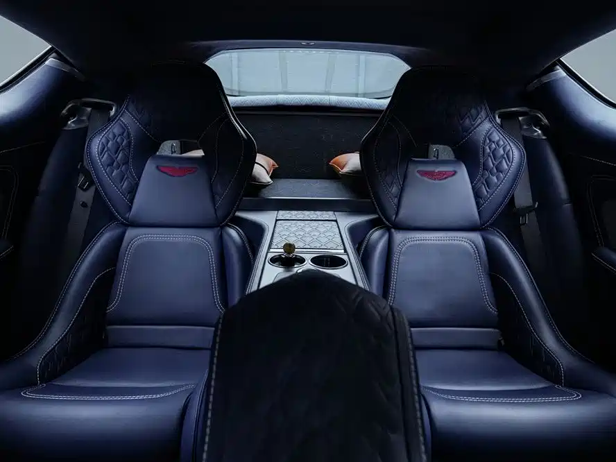 ASTON MARTIN RAPIDE