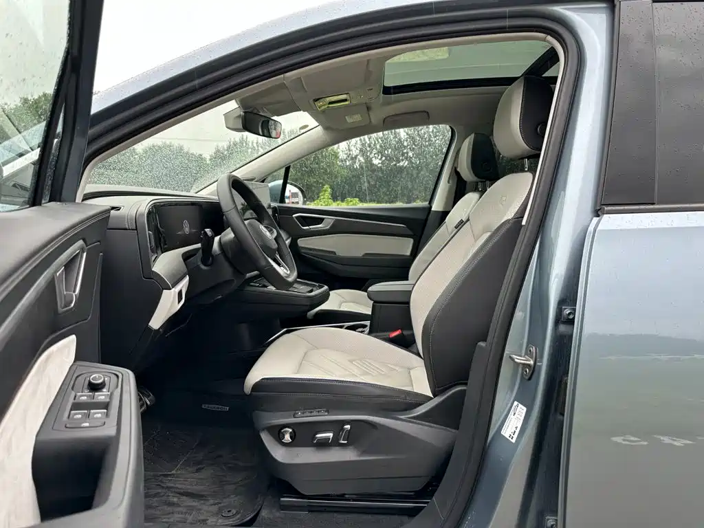 Volkswagen Talagon 2025 2025 450TSI R-Line 6-Seater
