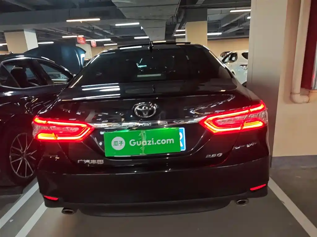Toyota Camry 2021 2.5G Luxury Edition фото 6