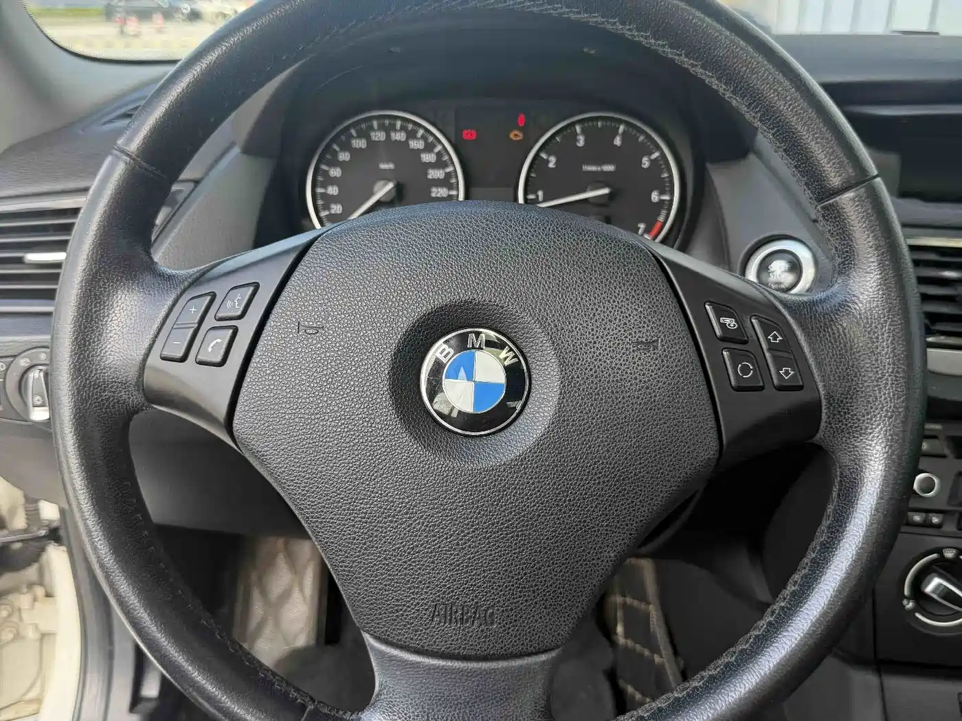 BMW X1 2013 2013 sDrive18i Fashion