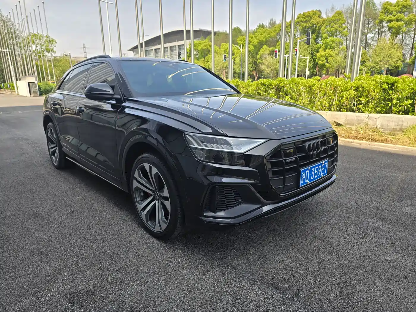 AUDI Q8