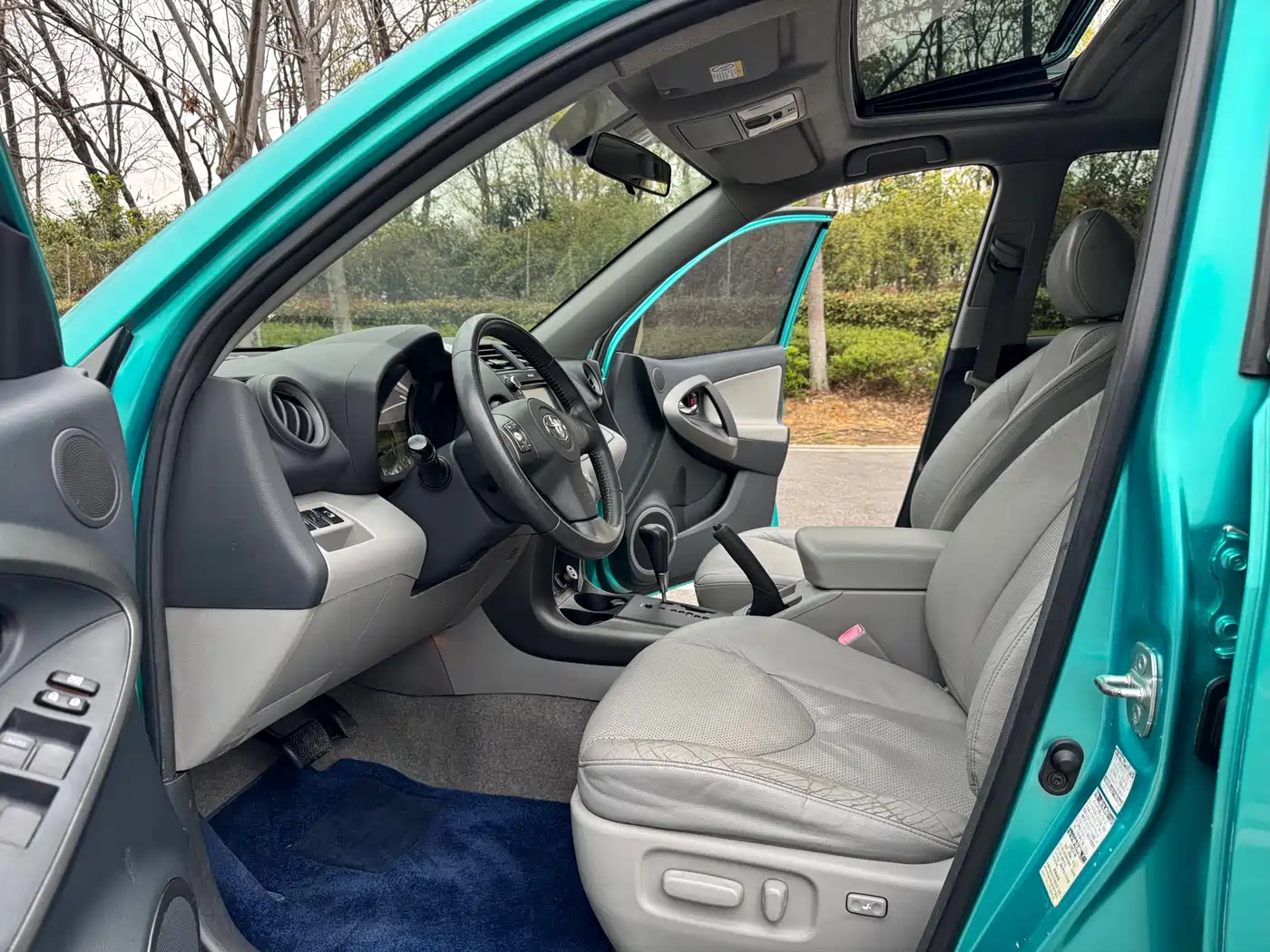Toyota RAV4 Rongfang 2009 2.4L Automatic Luxury Edition фото 9